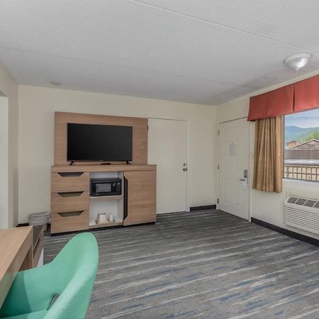 Crossroads Inn & Suites Gatlinburg Esterno foto