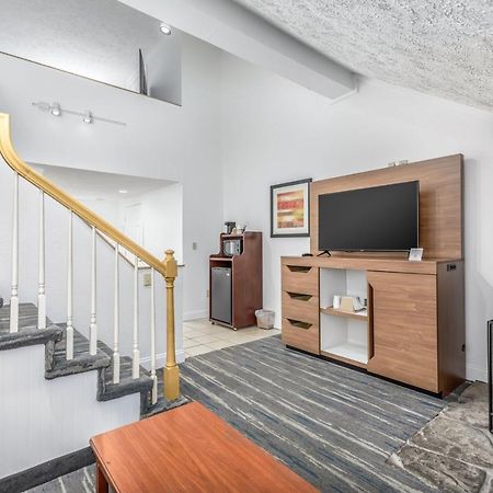 Crossroads Inn & Suites Gatlinburg Esterno foto