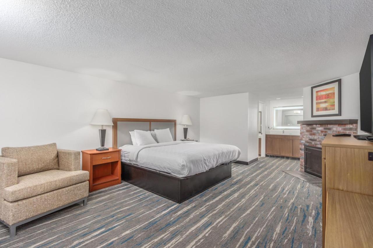 Crossroads Inn & Suites Gatlinburg Esterno foto