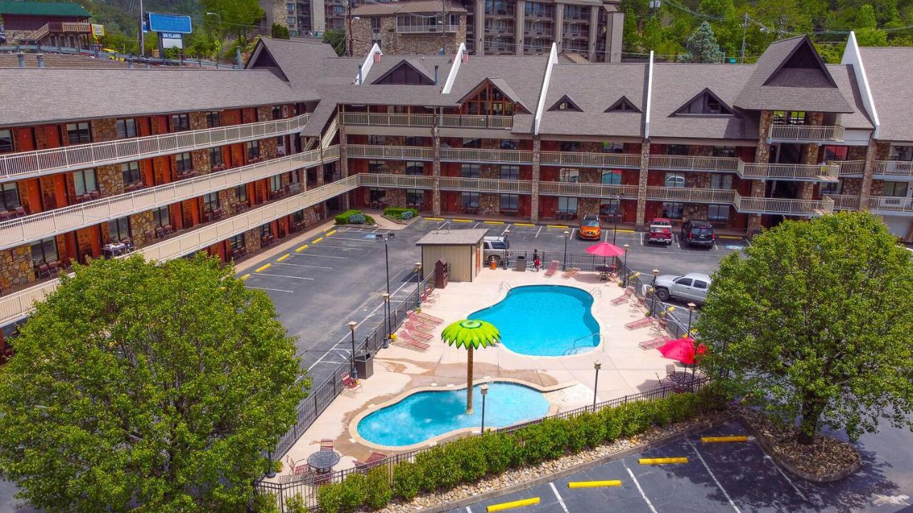 Crossroads Inn & Suites Gatlinburg Esterno foto