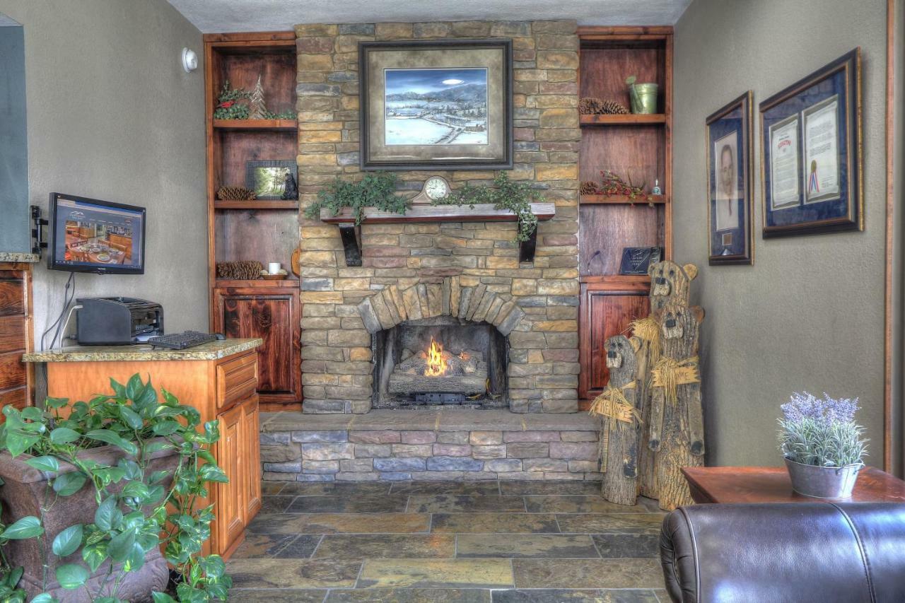Crossroads Inn & Suites Gatlinburg Esterno foto