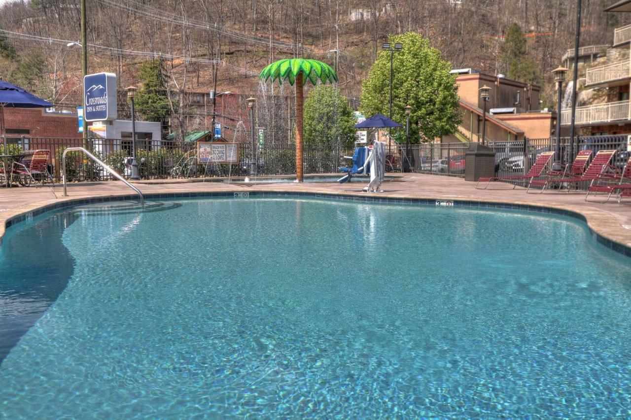 Crossroads Inn & Suites Gatlinburg Esterno foto